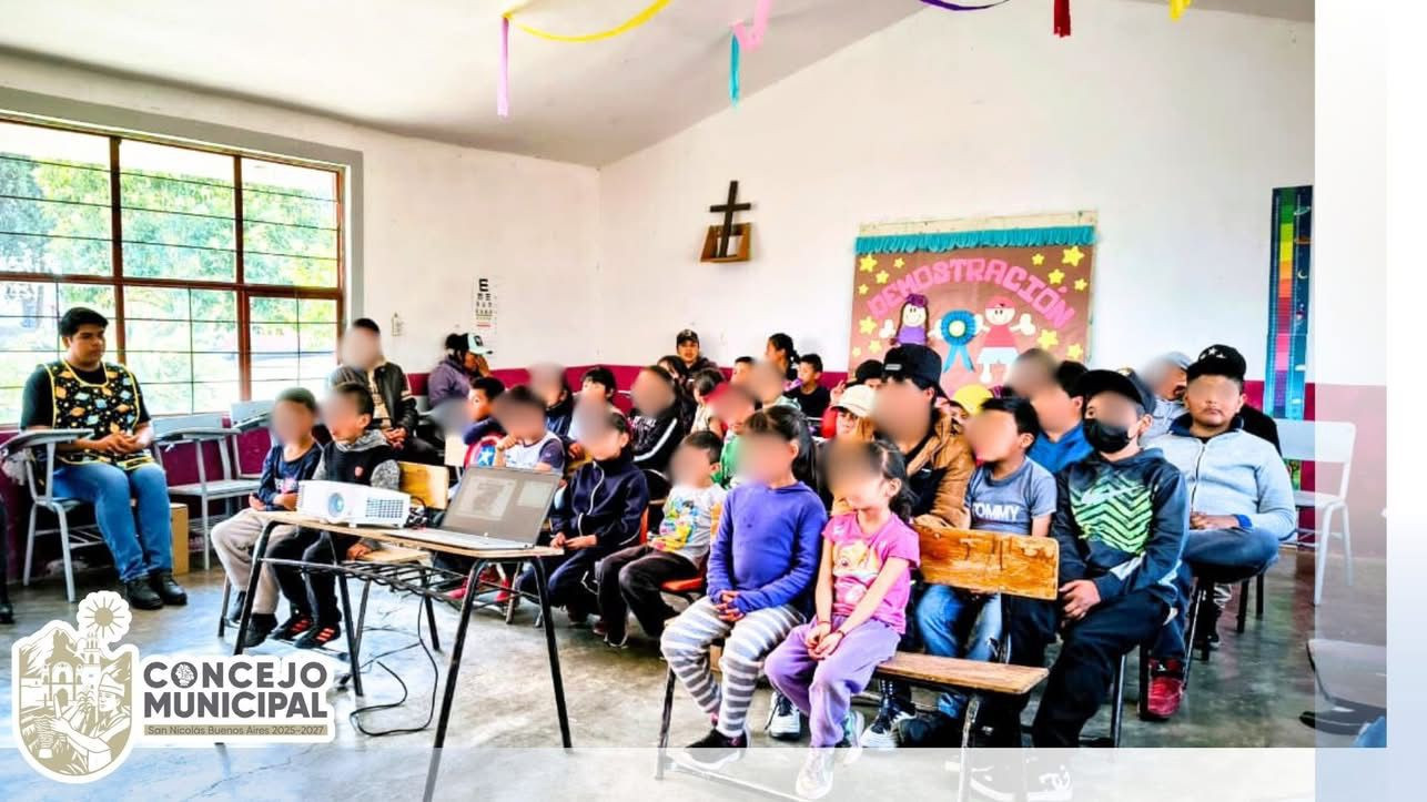 plática "Derecho a la salud de las mujeres" en las primarias Venustiano Carranza