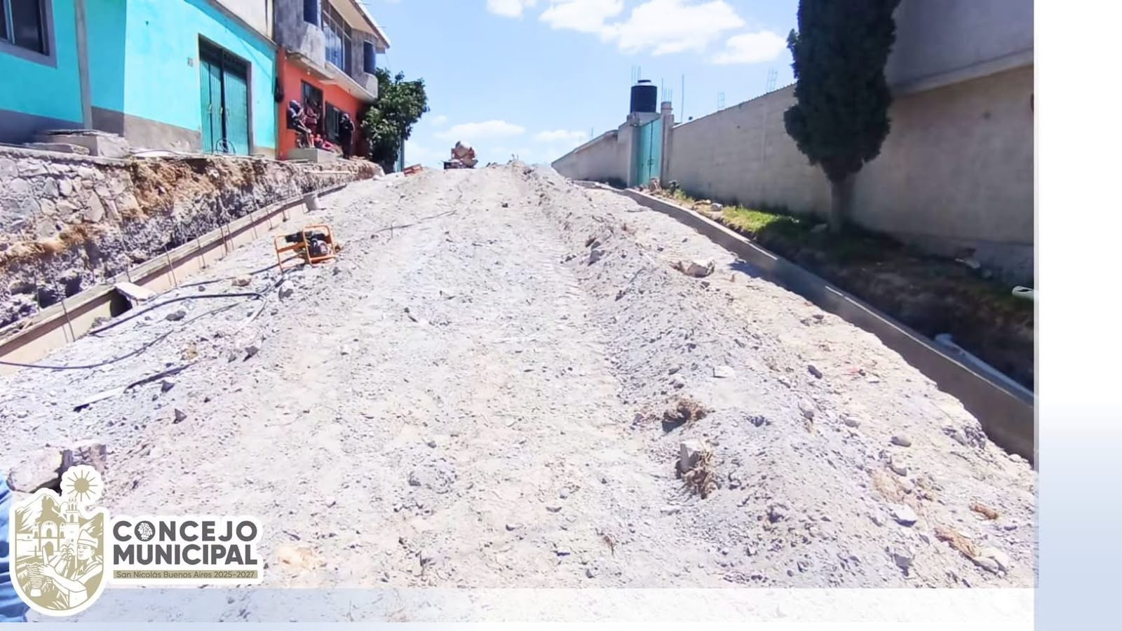Continua el avance de la obra de adoquinamiento de calle 8 Sur en la Junta Auxiliar de Emilio Portes Gil